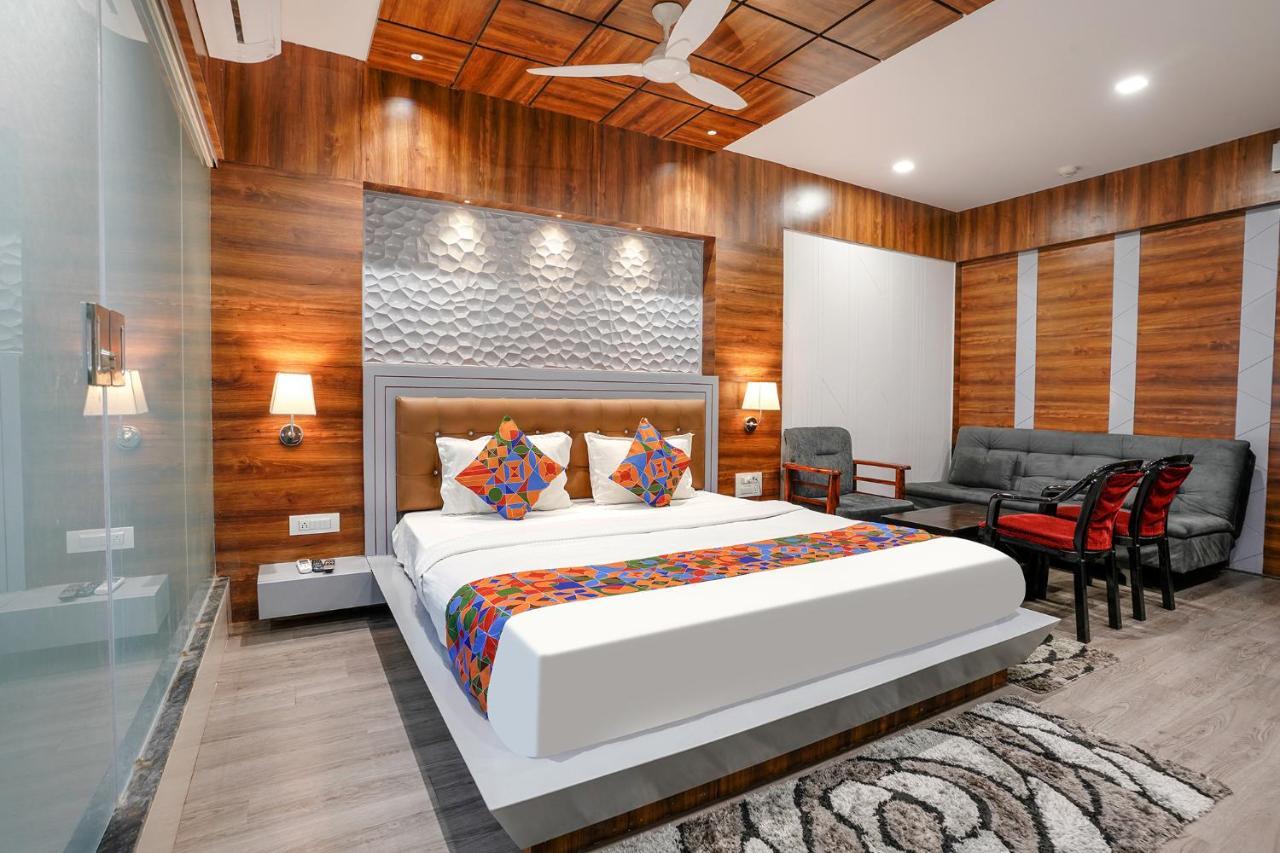 Fabhotel The Valentine - Udhna Road Surat Exterior foto